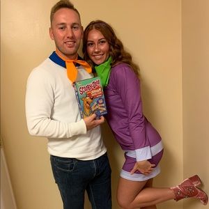 daphne mens costume